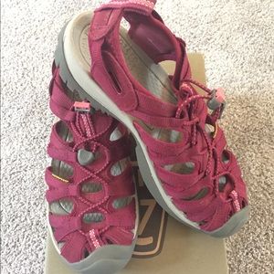 KEEN Whisper sandals
